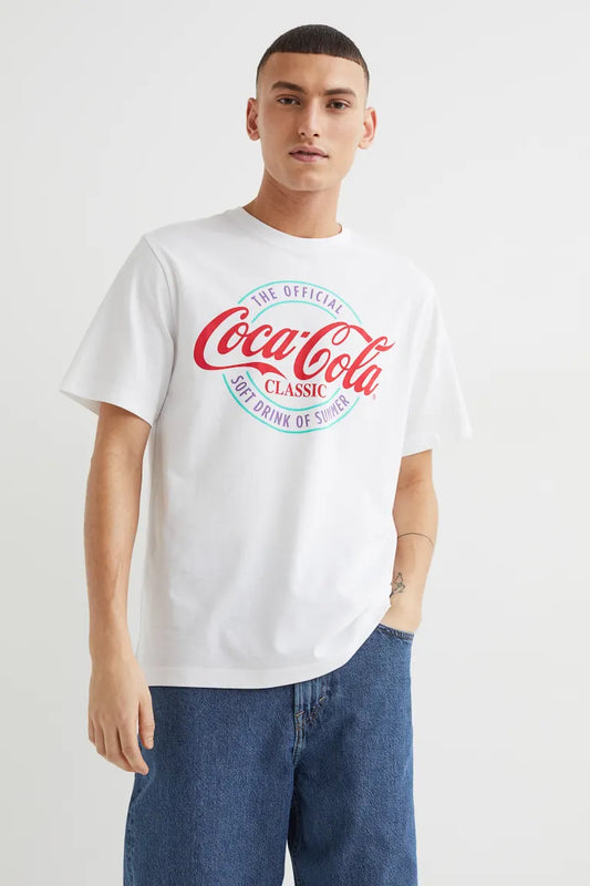 H&amp;M na yau da kullun Fit Coca Cola T-shirt